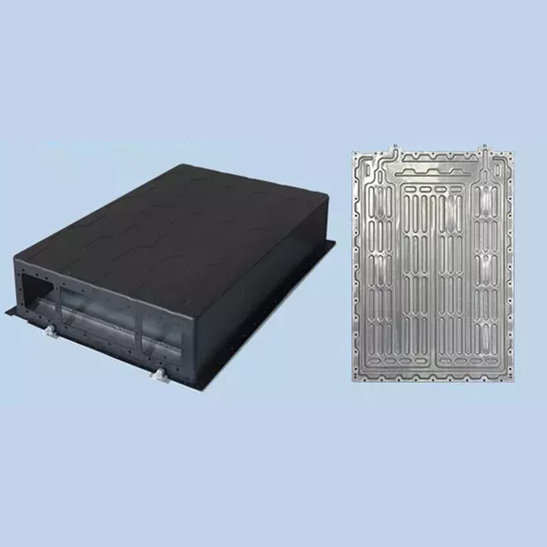 Wide channel spoiler structure brazing liquid cooling plate