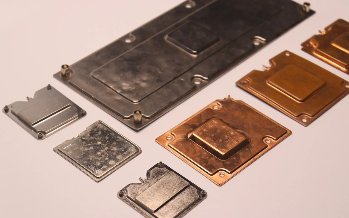 Ultra-thin vapor chambers in copper and nickel finishes, varied footprints